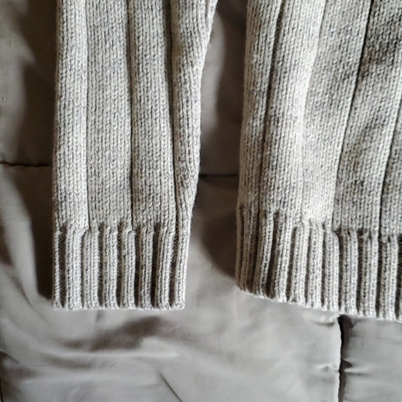 Denver Hayes knit sweater - Picture 3 of 4